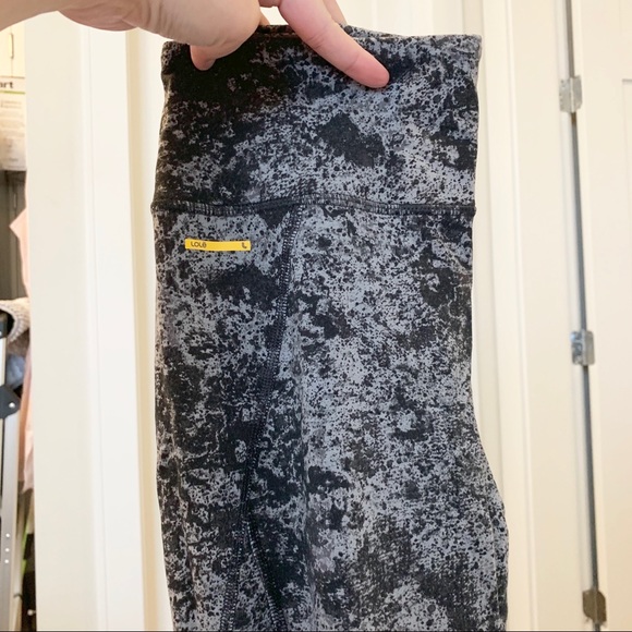 LOLË Cropped Leggings - Picture 2 of 4